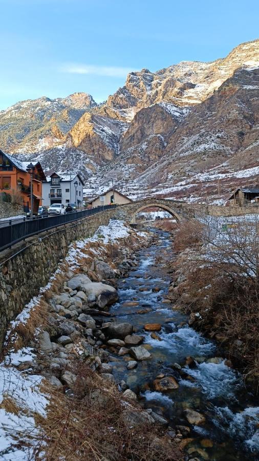 Hotel Els Encantats Espot Zewnętrze zdjęcie