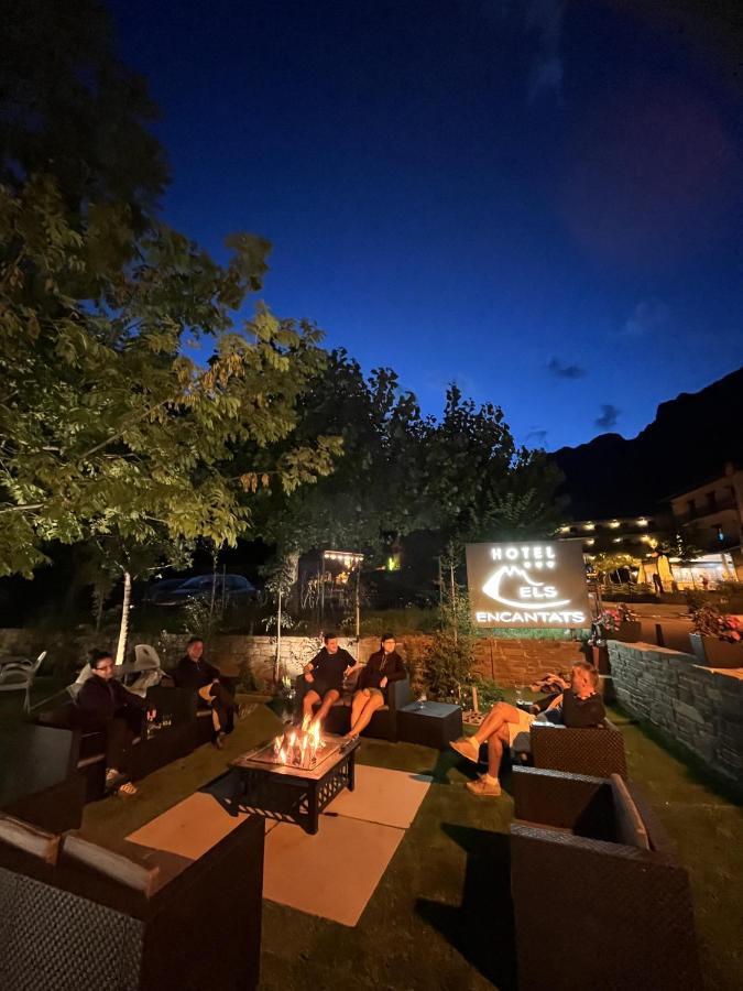 Hotel Els Encantats Espot Zewnętrze zdjęcie