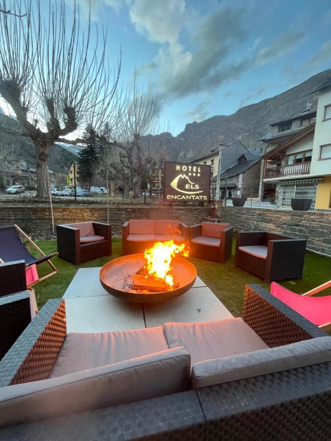 Hotel Els Encantats Espot Zewnętrze zdjęcie
