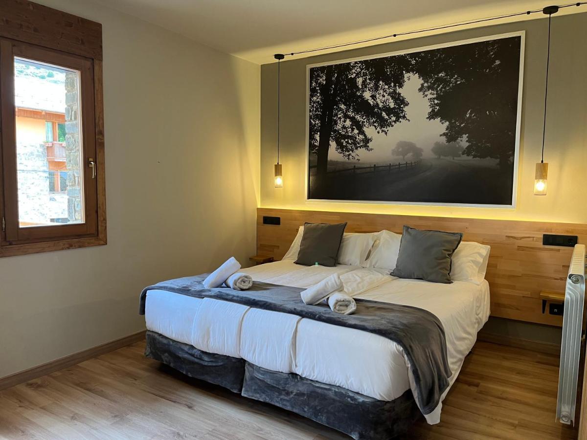 Hotel Els Encantats Espot Zewnętrze zdjęcie
