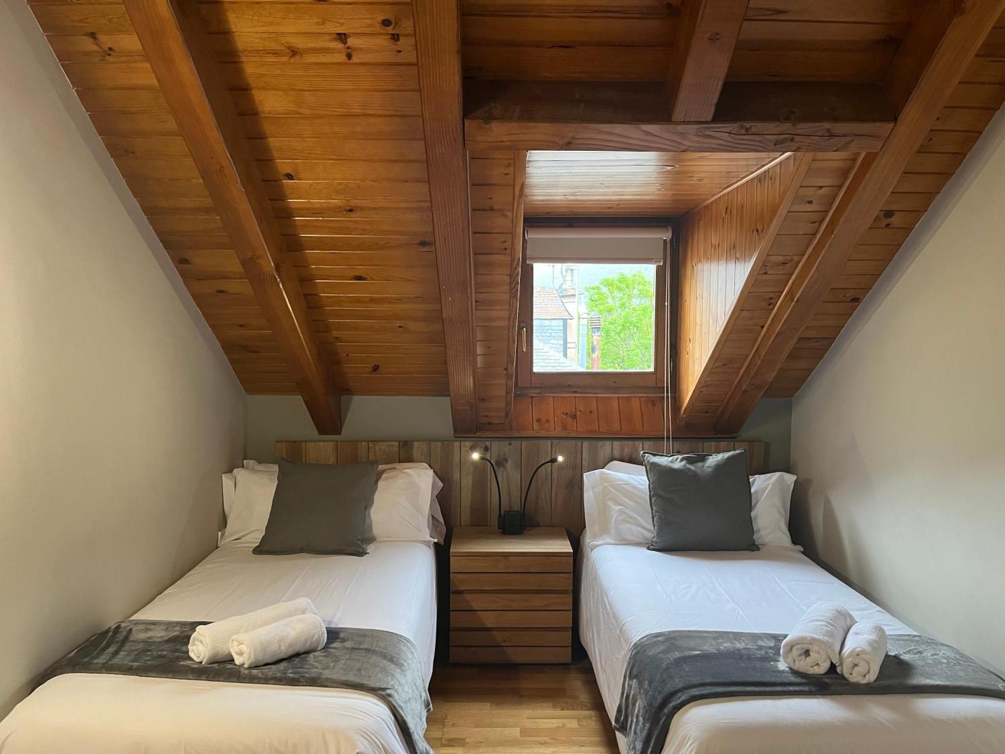 Hotel Els Encantats Espot Zewnętrze zdjęcie